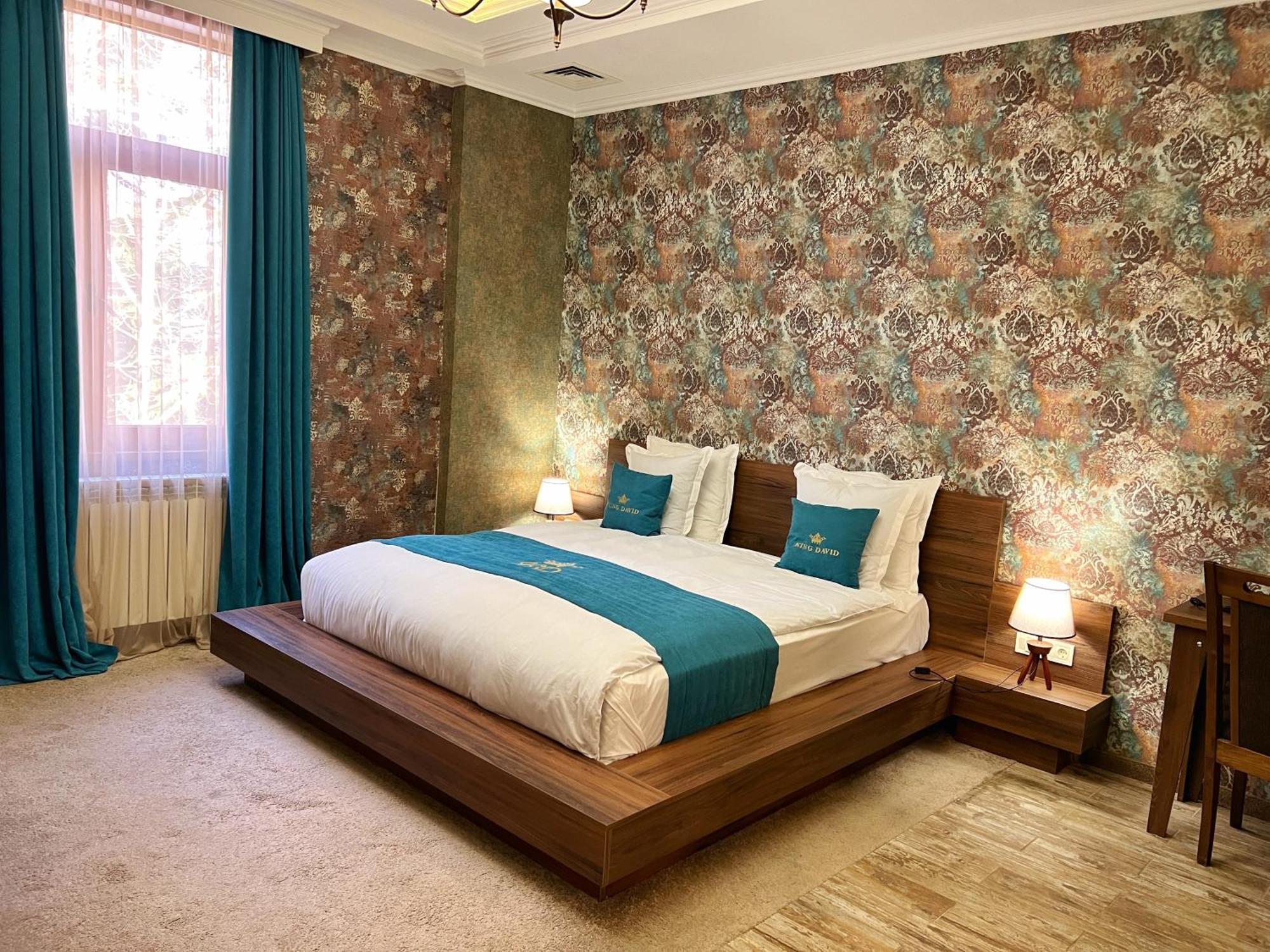 Hotel King David The Builder Кутаїсі Екстер'єр фото