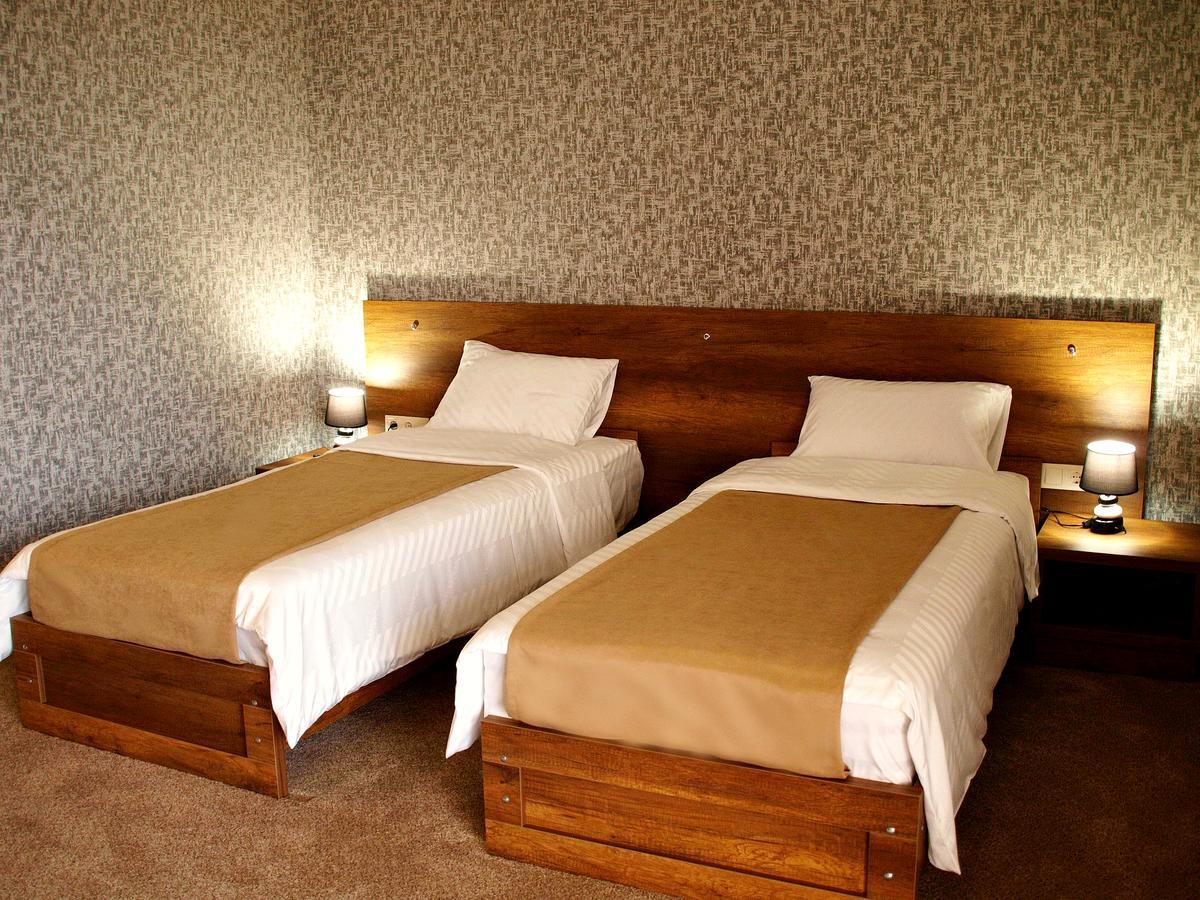 Hotel King David The Builder Кутаїсі Екстер'єр фото