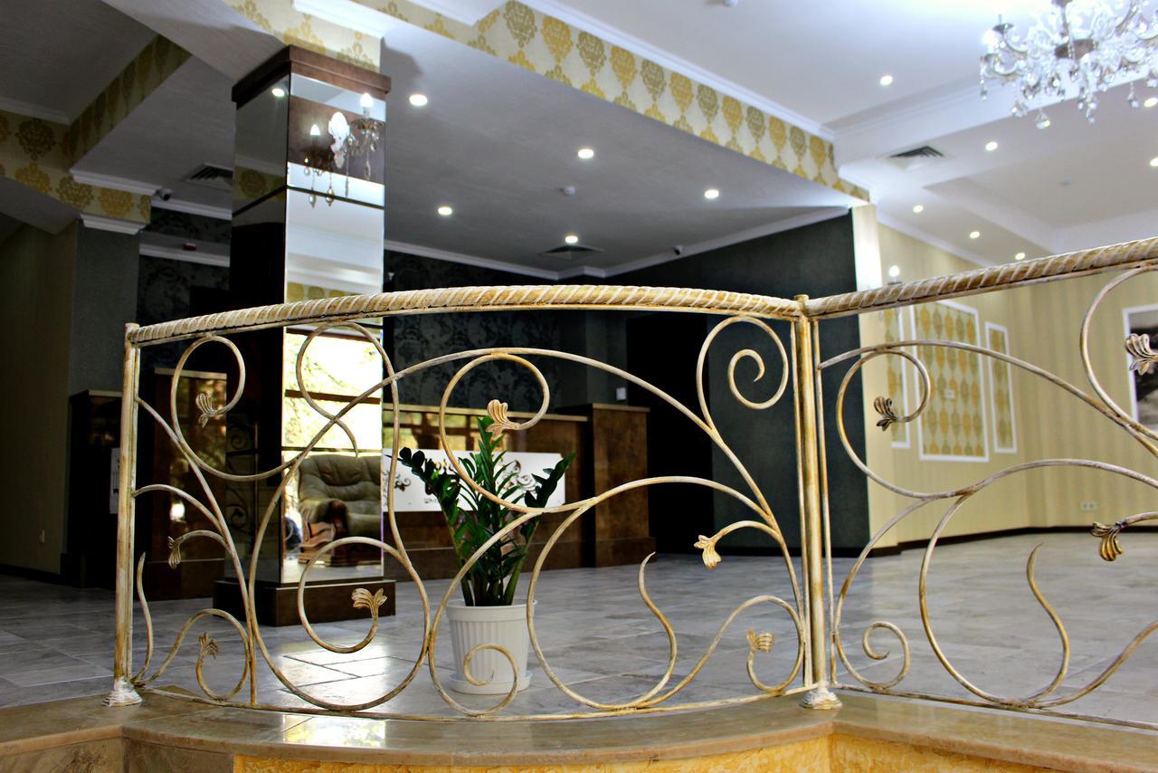 Hotel King David The Builder Кутаїсі Екстер'єр фото